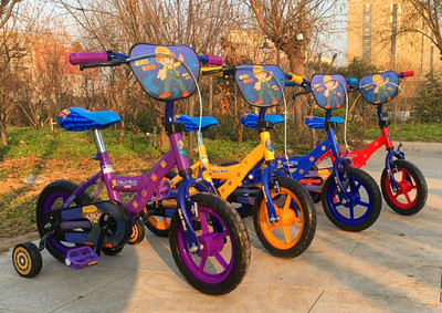 新款儿童自行平衡车童车小孩自行车儿童脚踏自行车